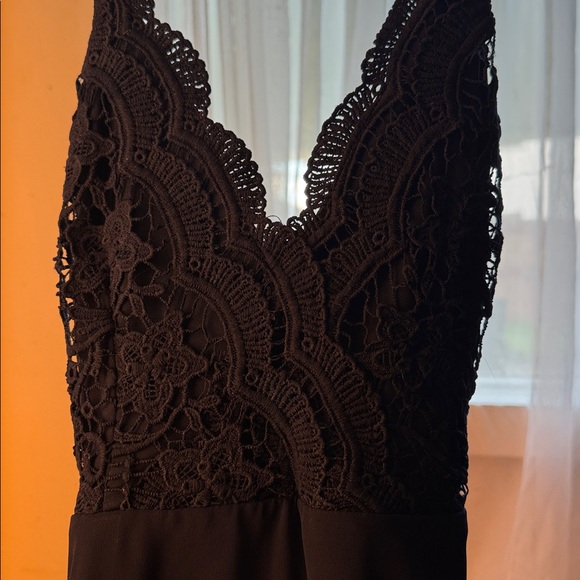 Lulu’s Madalyn Navy Blue Lace Maxi Dress - Picture 6 of 6